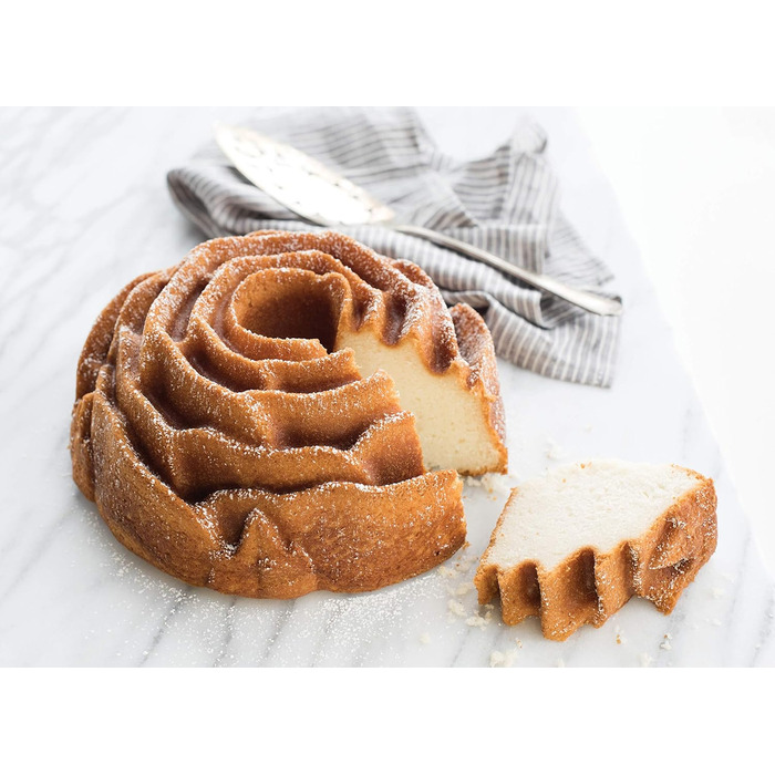 Форма для випічки Nordic Ware Rose Bundt, 10 порцій, карамель