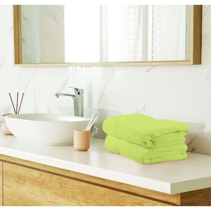 Utopia Towels 8-Piece Towel Set, Sage Green, 2 Bath Towels, 2 Hand Towels, and 4 Washcloths, 100% Cotton