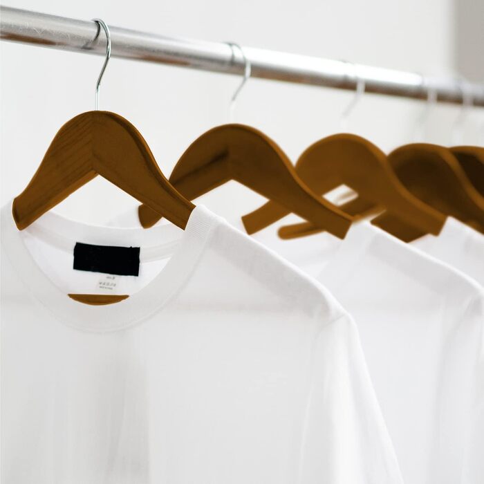 Плечики для одягу Keplin Starker з натурального дерева (30 шт.) з обертовим гачком 360° та перекладиною для штанів, з вирізами для плечей - міцні та економні, для пальто, жакети, костюми, сріблясті