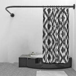 колір: чорний