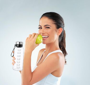 RNCKUUE 2 Liter Glass Bottle, 2l Glass Drinking Bottle, Glass Water Bottle with Strainer, Neoprene Sleeve, Bottle Brush
