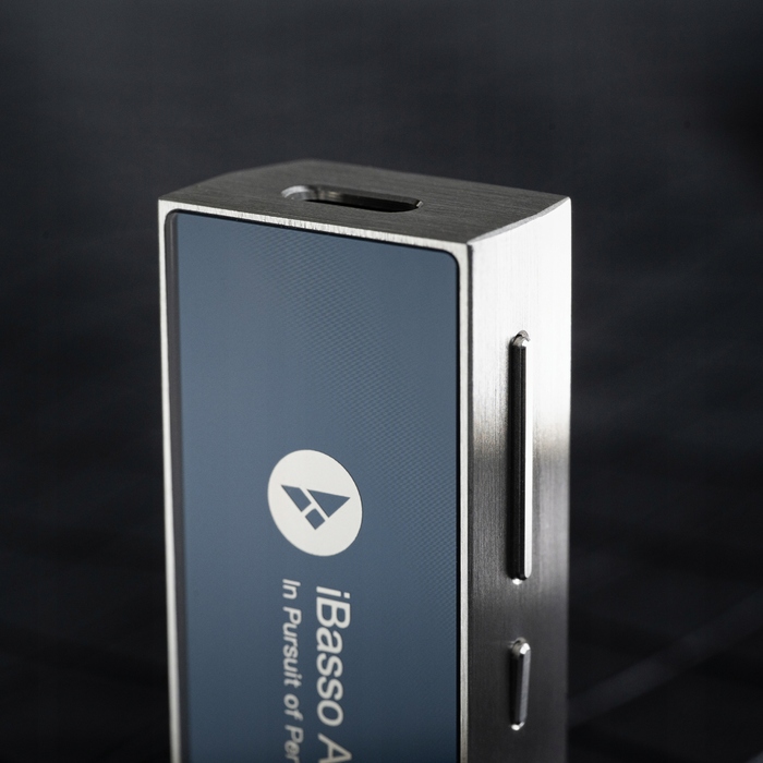 Портативний підсилювач для навушників iBasso DC04 Ultra