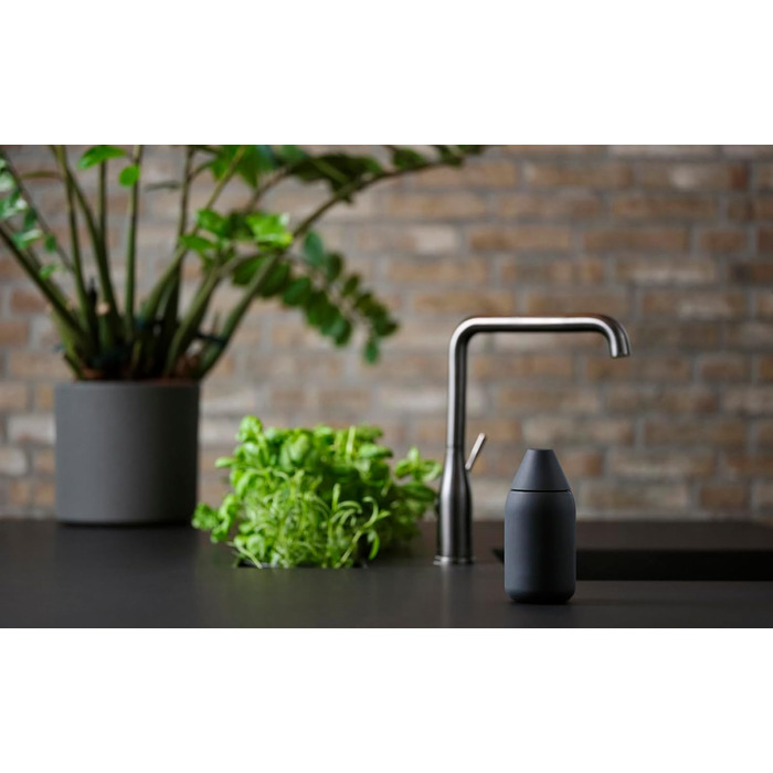 Zone Denmark Singles Dish Soap Dispenser Kitchen, Soap Dispenser, Dish Soap Dispenser, Easy to Refill & Easy Dosing, Ø 7 cm, Height 15 cm, Capacity 300 ml, Black