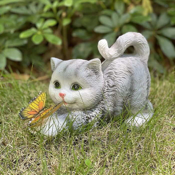 Cat Figurine Garden Decor Cat Garden Decoration Butterflies Solar Lights for Outdoors Balcony Garden Decoration Courtyard Layout Cute Cat Top Butterfly Ornaments Resin Solar Lights (gray)