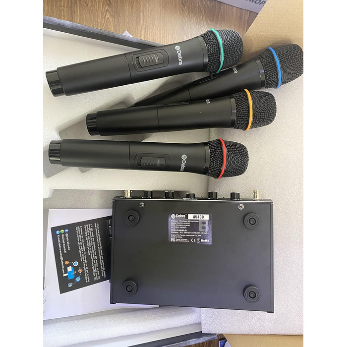 Набір мікрофонів D Debra 4-х канальний UHF бездротовий: 2 ручні, 2 нагрудні (Bodypack), для співу, караоке, церкви. Модель AU400