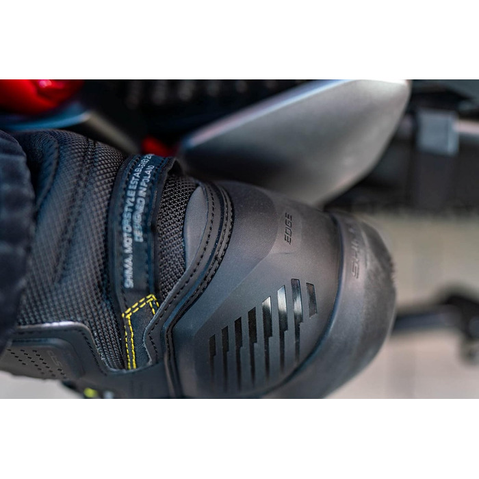 Мотоциклетні черевики SHIMA EDGE WP для чоловіків - водонепроникні, з Knöchelstütze та ATOP-застібкою, чорні, 43 EU