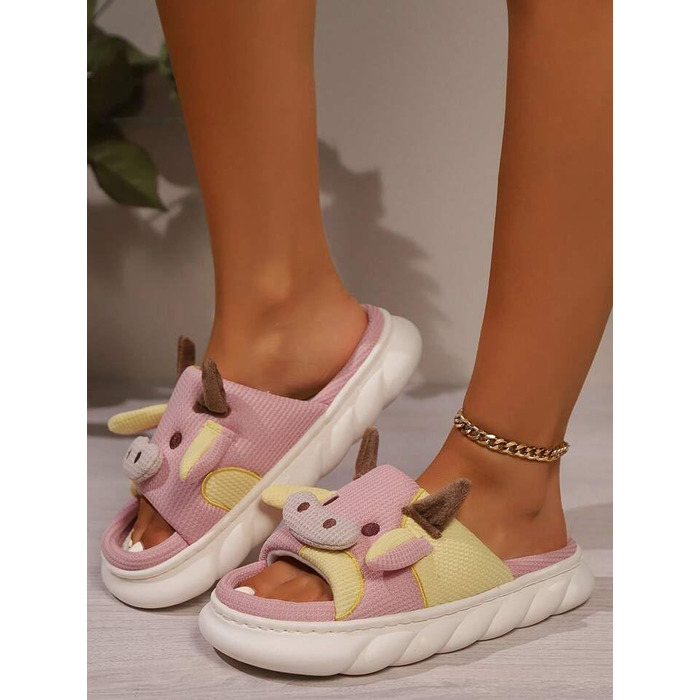 Corimori Кухонні тапочки - М'які тапки у вигляді корівки - Веселі плюшеві сліпони, розмір 34-44, рожеві (34/35 EU, вафлі)