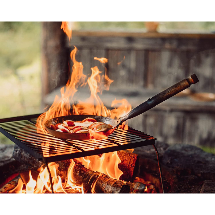 Stabilotherm Jägerpfanne with wooden folding handle | for outdoor cooking & frying over an open fire or grill