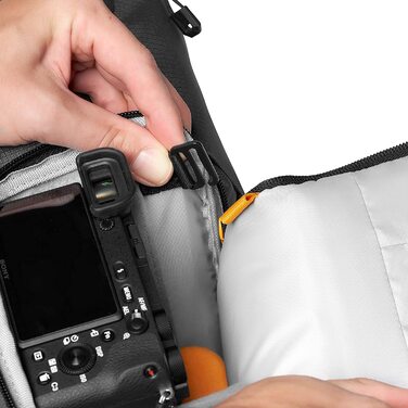 Фотосумка-слінг LOWEPRO Slingshot SL 250 AW III, чорна