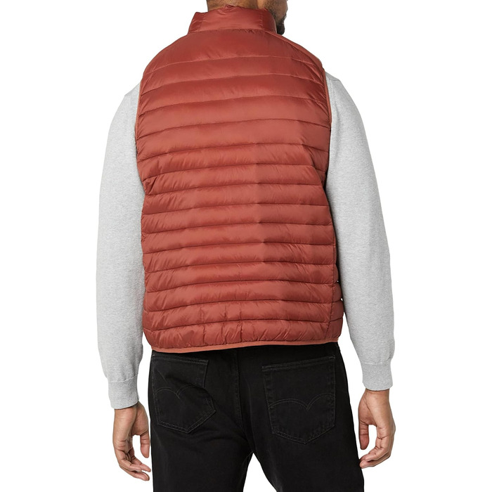 Легка водостійка розпакувальна жилетка Amazon Essentials для чоловіків, колір теракотовий
