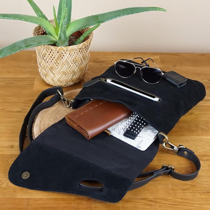 Сумка жіноча LECONI через плече з натуральної замші, чорна. Оригінальна шкіряна крос-боді сумка для повсякденного використання 29x29x6 см LE3027-VL