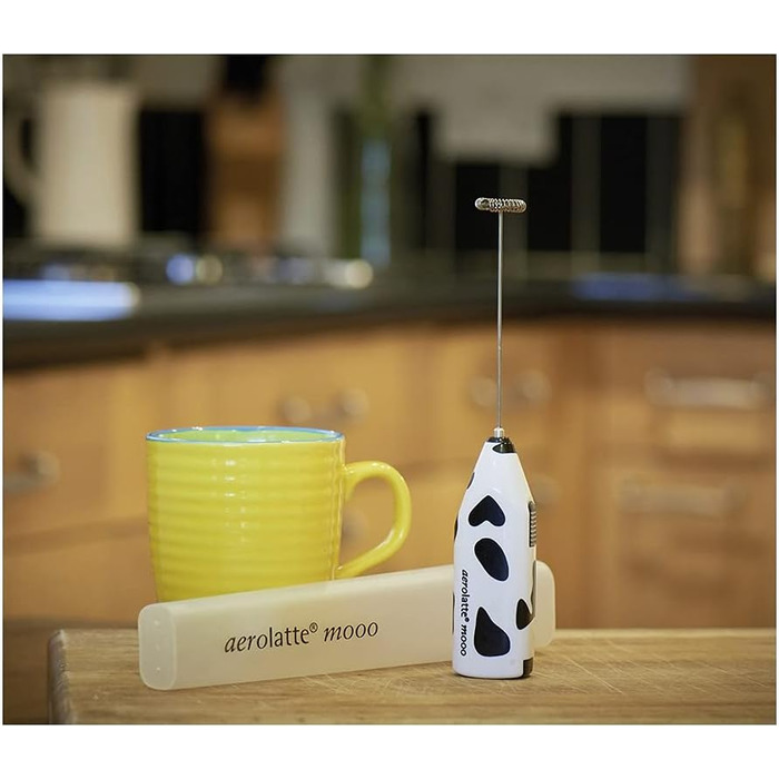 Aerolatte - бездротовий спінювач молока з чохлом, на батарейках (чорний/білий)