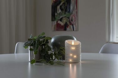 Свічка Konstsmide LED з натурального воску, біла, з 3D-полум'ям і сріблястим дротом, таймер 4/8 годин, 1 тепла біла діодна лампа, 15 LED-крапель, на батарейках, для інтер'єру