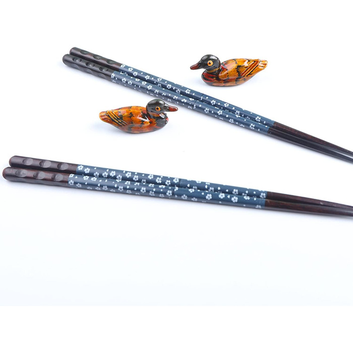 Набір керамічного посуду Artcome 10 шт. у японському стилі: 2 тарілки для суші, 2 соусники, 2 тарілки для закусок, 2 пари паличок для їжі, 2 підставки для паличок. Колір: блакитний.