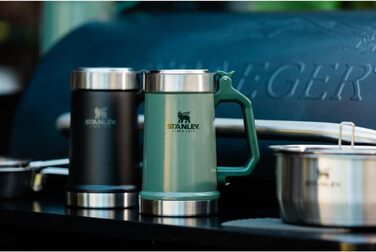 Термокружка Stanley з відкривачкою для пляшок, 680 мл, зелений колір молотний, нержавіюча сталь