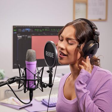 Rode NT1 Signature Black – студійний мікрофон-конденсатор + стійка для мікрофона keepdrum (фіолетовий)