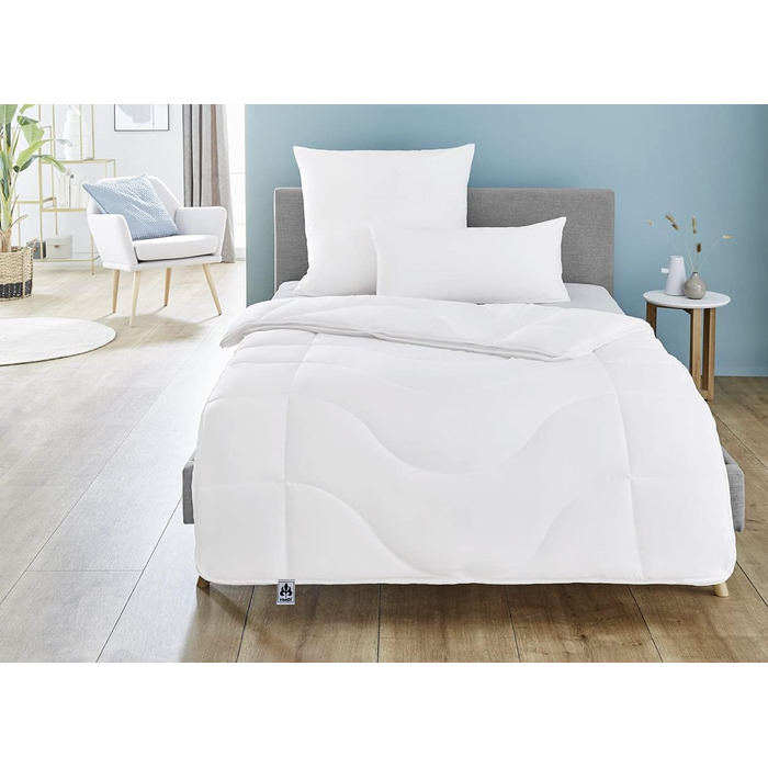 Irisette Micro Thermo 4-Season Duvet, quilted comforter with a soft microfibre cover for all seasons, 155 x 220 cm, Öko Tex certified, produced according to German quality standards. 4-Season duvet 155 x 220 cm