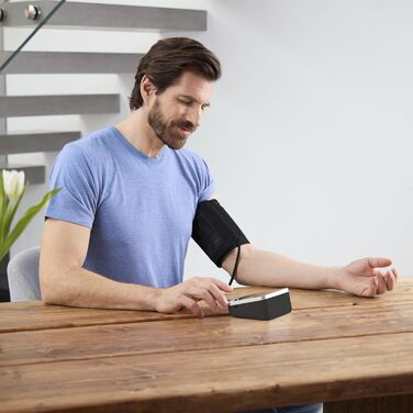 Тонометр на плече Medisana BU 520 з великою манжетою XXL, індикатор кольором (Ampel-Farbskala), вимірювання тиску та пульсу, визначення нерегулярного серцебиття та функція пам'яті