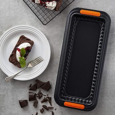 Форма для тарту Le Creuset антипригарна, прямокутна, 33x13x3 см, зйомне дно, стійка до закваски, з карбоністої сталі, антрацит/помаранчева