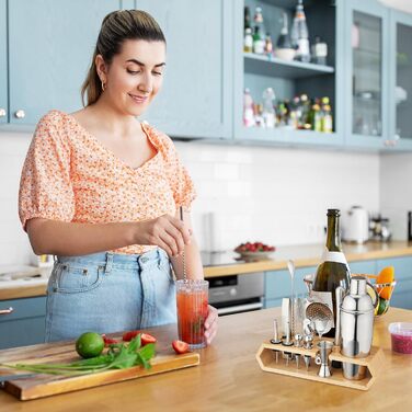 Набір для коктейлів Relaxdays 16 предметів: барний набір зі стійкою, шейкер, джигер, барна ложка, щипці, нержавіюча сталь та бамбук, сріблястий/натуральний