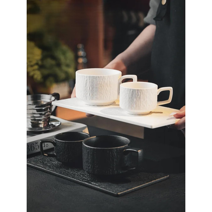 Набір з 4 чашки для еспресо Saumo з підставками, кераміка, 100 мл, чорний колір, сучасний дизайн. Ідеально для еспресо та кавових напоїв вдома, в офісі та на особливих заходах.