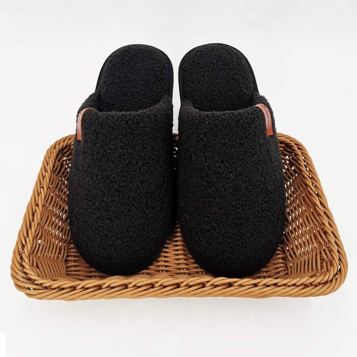 Жіночі теплі пухнасті домашні тапочки Oofoot з пам'яттю піни, антиковзкі гумові підошви (39/40 EU, Чорний)