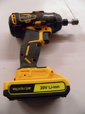 Акумуляторний шурупокрут ADLER 20V 3409.6