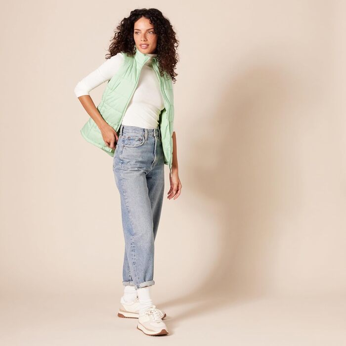 Жіноча жилетка з пухом Amazon Essentials, середньої щільності, на блискавці, темно-зелена (M, кольору шалфей)