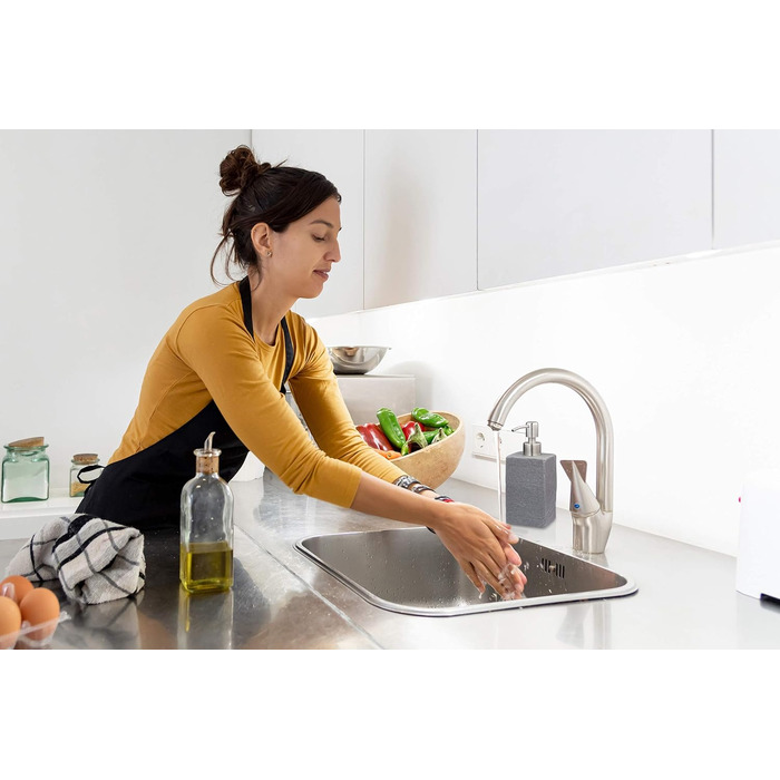 Дозатор мила Relaxdays, 200 мл, наповнюваний, для ванної, туалету, кухні, дозатор рідкого мила, полірезин, нержавіюча сталева помпа, чорний