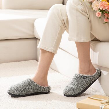 Жіночі тапочки-клоги RockDove з штучного хутра Sherpa, сірий світлий, 42/43 EU