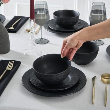 Набір посуду Karaca Solem 18 предметів, чорний, з тисненням, для 6 осіб