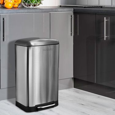 Сміттєвий відро Floordirekt Cubo з нержавіючої сталі 30 л, педальний кошик з плавним закриванням та внутрішнім відром для кухні та ванної кімнати, сріблястий