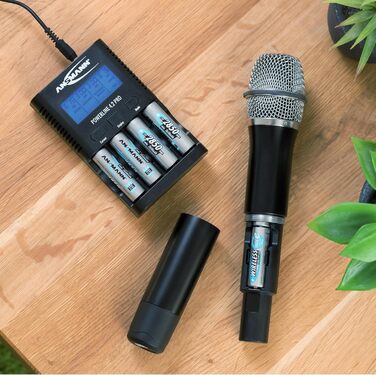 Зарядний пристрій Powerline 8 для акумуляторів AA/AAA з LED-дисплеєм, дефектоскопією та захистом від перевантаження