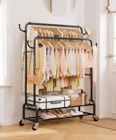 Стійка для одягу Yorbay на колесах: металева, 2 перекладини, 4 гачки, 2 полиці для зберігання, до 120 кг, 112 см (ширина)