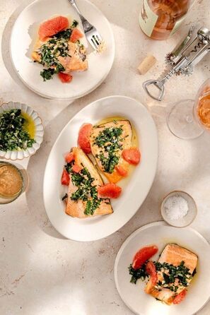 UIBFCWN Porcelain Serving Platter Set of 2, 35.5 X 23.3 cm, Oval Large Serving Tray Set, Ceramic Serving Plates/Dinner Plates for Buffets, Sushi, Cakes, Meat, Fish, Appetizers at Home/in Restaurants
