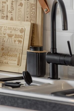 Дозатор для мила WENKO Rotello, 250 мл, з бамбуковими деталями, для мила та засобів для миття посуду, чорний/натуральний