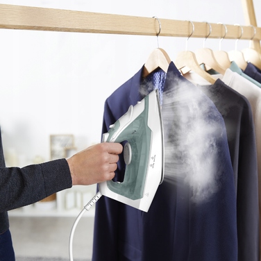 Парова праска TEFAL Virtuo FV2C42 2000 Вт, потужний паровий удар 120 г/хв, керамічна підошва