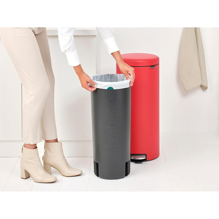Відро Brabantia Treteimer 30L, мінеральний червоний, сталь, пластик