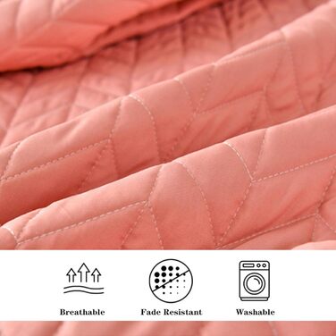 Cozy, warm quilted blanket, 230 x 250 cm, soft, woven throw blanket for bed, couch, and chair, comfortable blanket, perfect for home decor and winter warmth