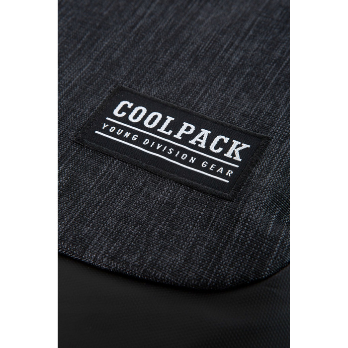 Багатовідсіковий шкільний рюкзак CoolPack, чорний, 27 л