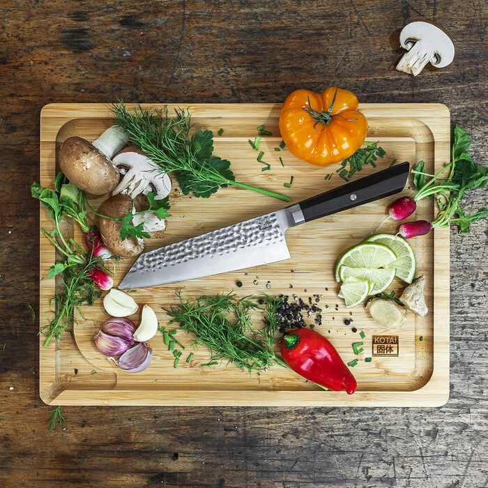 Японський кухонний ніж Santoku Bunka KOTAI 17 см з лезом із ультрагострої сталі 440C, ручне кування, з бамбуковою коробкою та футляром Saya
