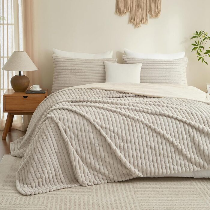 Плюшевий м'який плед Luofanfei 180x200, салатовий/бежевий, з ефектом 