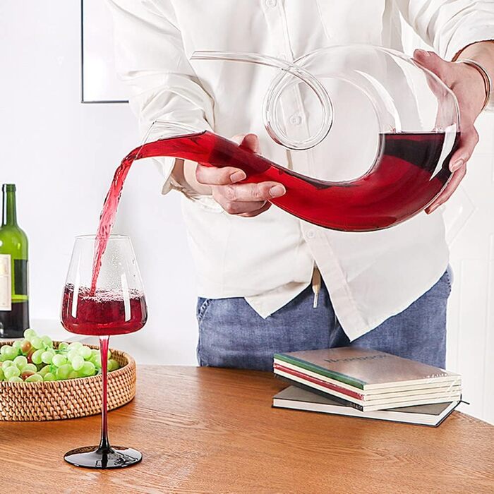 Wine Carafe - 100% Lead-Free Crystal Glass Wine Carafe Hand-Blown Red Wine Decanter Carafe (Spiral)