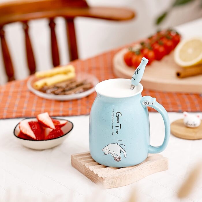 2-Pack Cat Mugs - Cute Ceramic Coffee Cups Set of 2 with Bamboo Lid and Spoon - Novelty Morning Cup Coffee, Milk, Tea Cups - 3D Cat Animal Mugs for Cat Lovers (blue and purple)