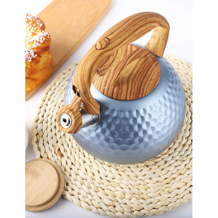 Чайник BELANKO Teekessel 2.7 л з дерев'яною ручкою, гучний свисток, чайник з нержавіючої сталі для плити, індукції, діамантовим дизайном, чорний (блакитний Glacier Blue)