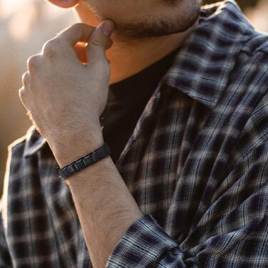 Чоловічий магнітний браслет RainSo чорний матовий з титанової сталі, зняття болю при артриті, для спортсменів та батьків