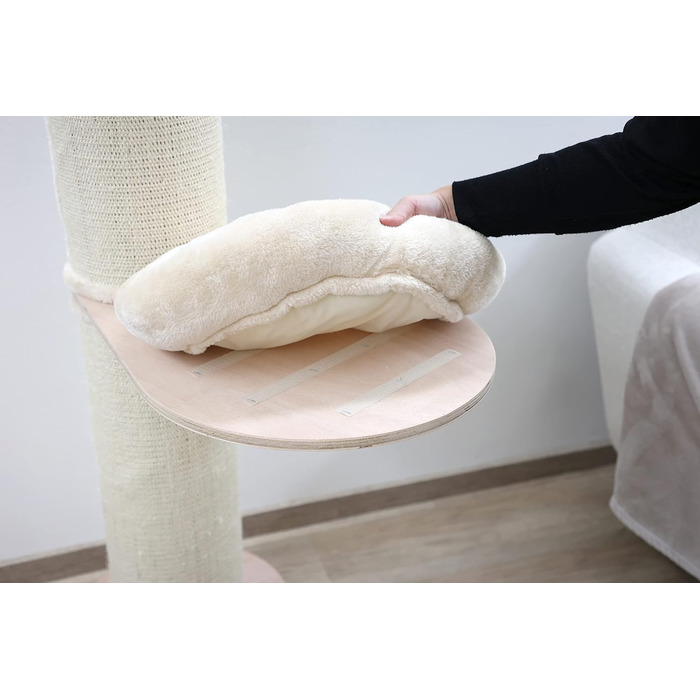 Kerbl Scratching Post Dolomit Tower (Beige, 187 cm height, 22 cm diameter, sisal carpet on the pillars) 81638