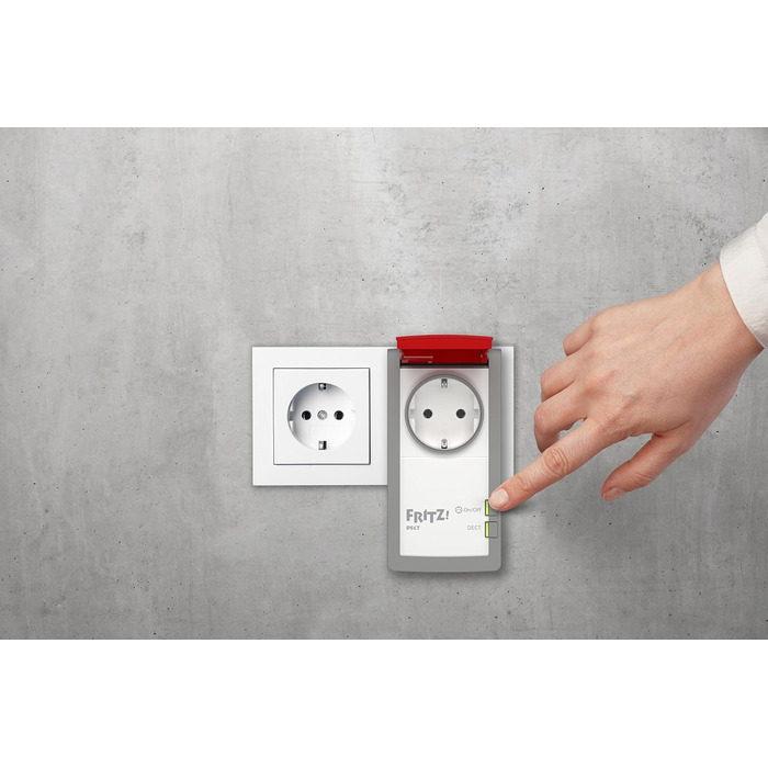 Розумна розетка FRITZ!DECT 210 для Smart Home з захистом від вологи (IP 44)