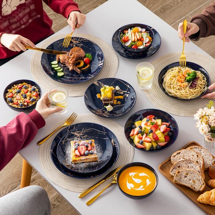 Набір посуду Lovelcasa Sweet Daphne, 32 елементи, порцеляновий сервіз з золотим декором для 8 осіб (темно-синій)