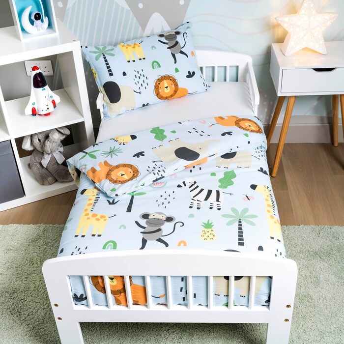 Комплект постільної білизни для дитячого ліжечка Kinder з 100% бавовни (100x135 см) з тваринами. Підходить для хлопчиків, легко періть при 60°C. Включає постільну білизну та подушку (40x60 см).